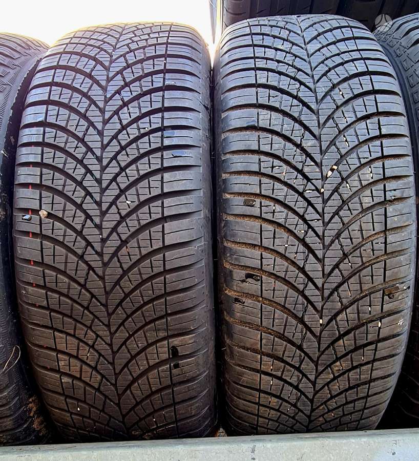 Goodyear, зимние 215/60 R17