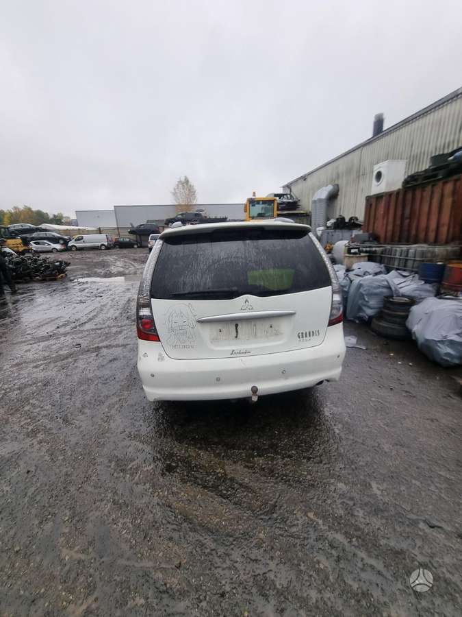 Mitsubishi Grandis