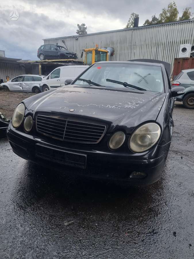 Mercedes-Benz E220
