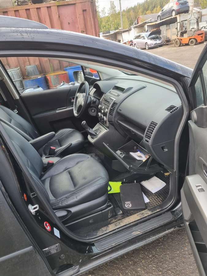 Mazda 5