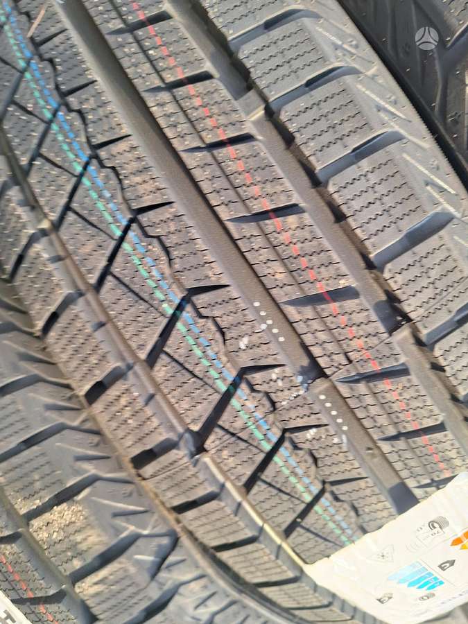 Rockblade, winter 215/60 R17