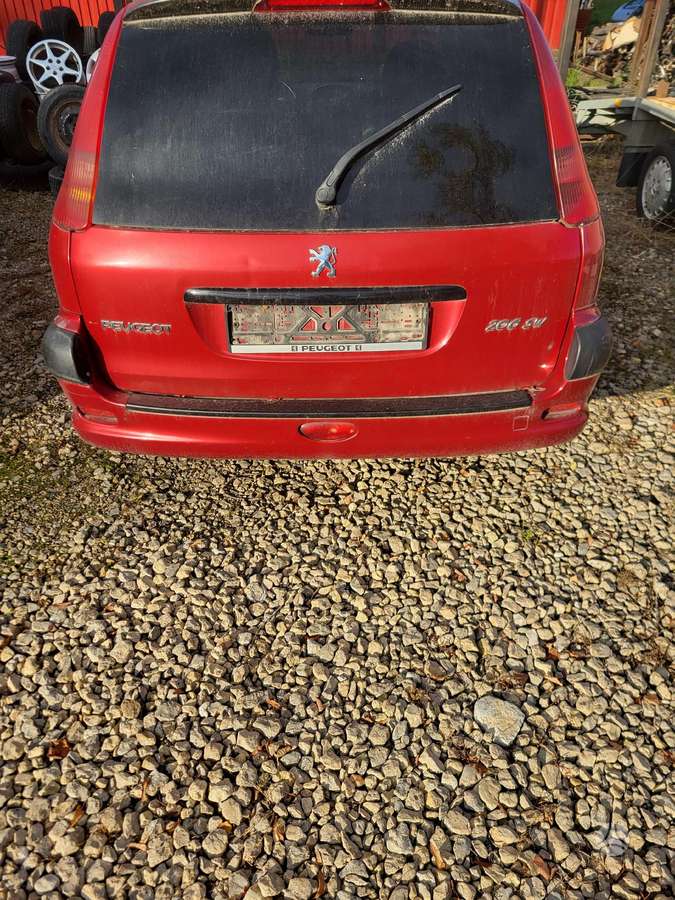 Peugeot 206 по частям