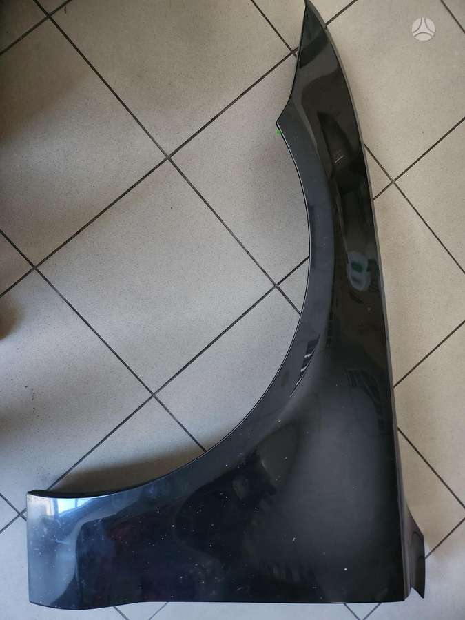 Audi A7, 4G8821105B, sparnai