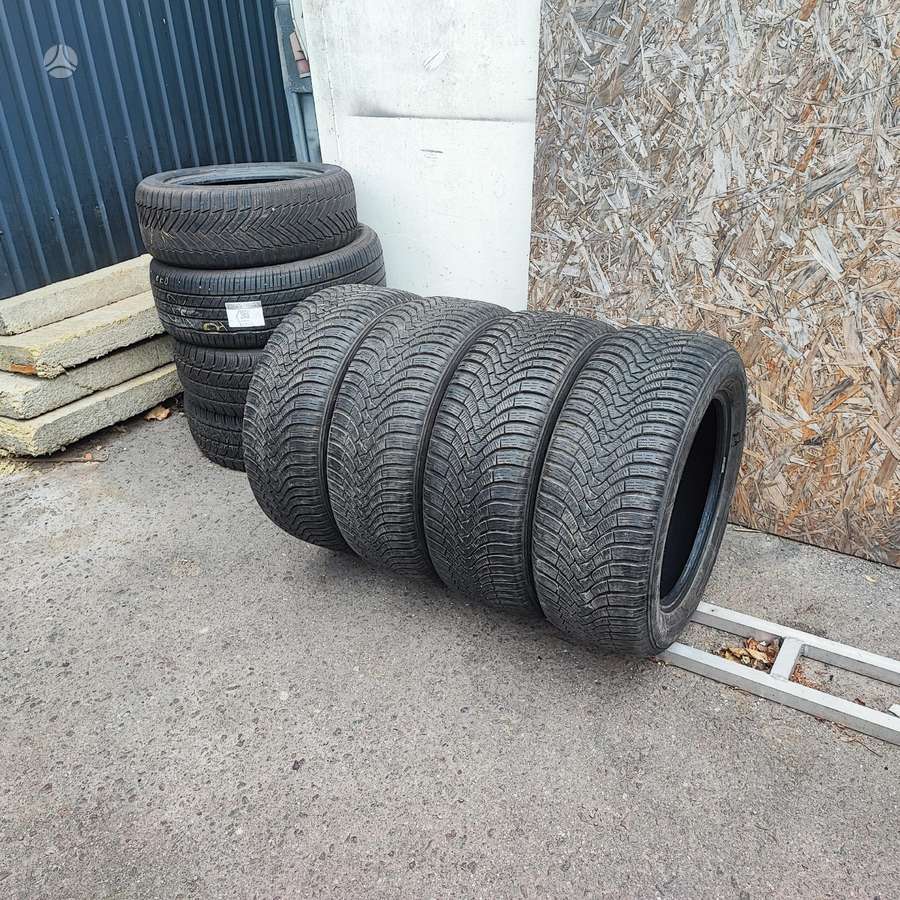 Falken Eurowinter hs 01, зимние 235/55 R17
