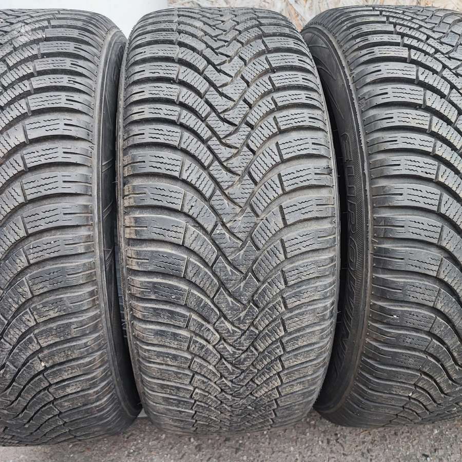 Falken Eurowinter hs 01, winter 235/55 R17