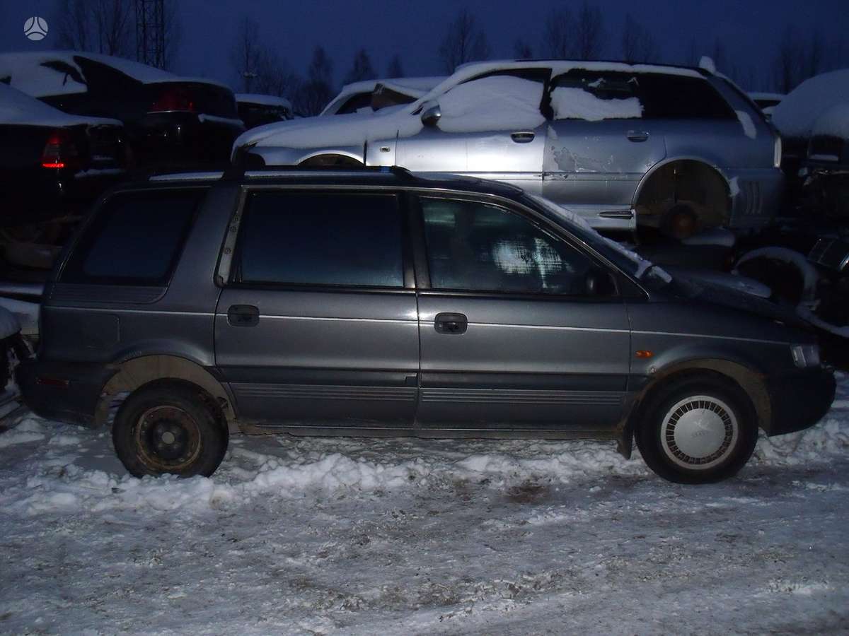 Mitsubishi Space Wagon Dalimis