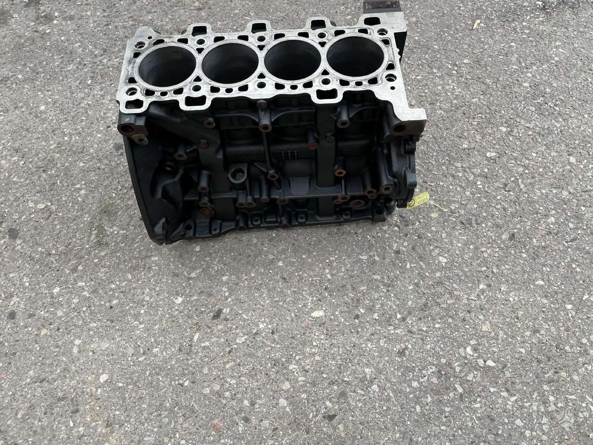 Opel Vivaro, R9m, engine parts