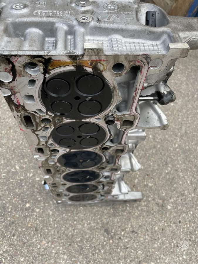 BMW 7 serija, 8575789, engine parts