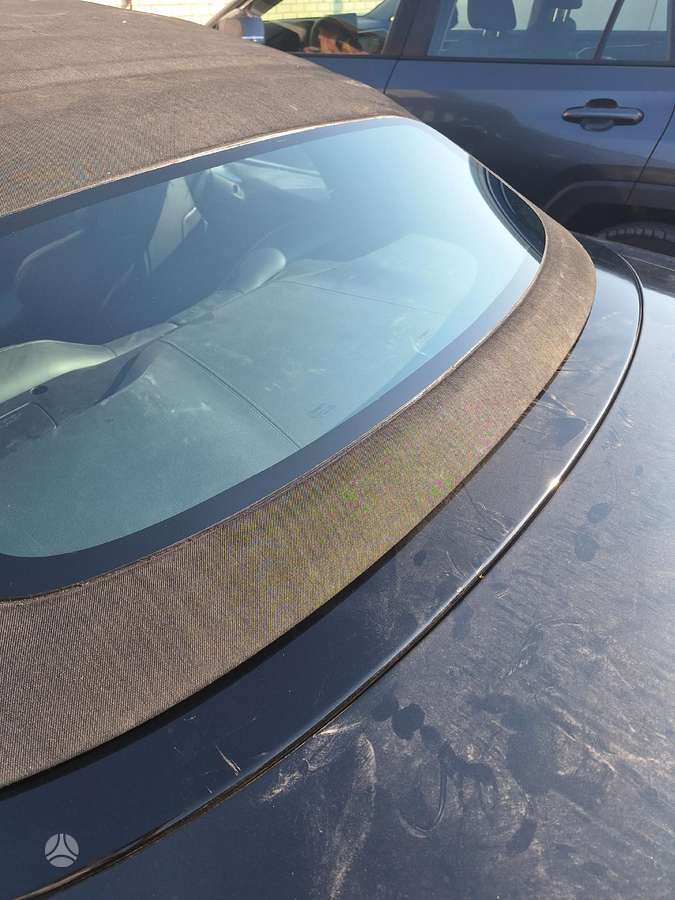 BMW 8 serija стёкла