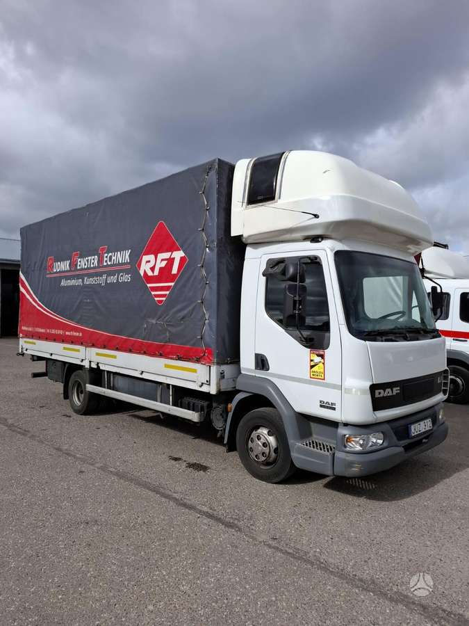 DAF DAF Trucks (NL), бортовые с тентом