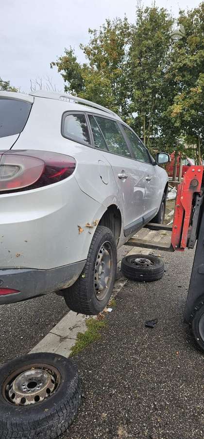 Renault Megane 37069885048