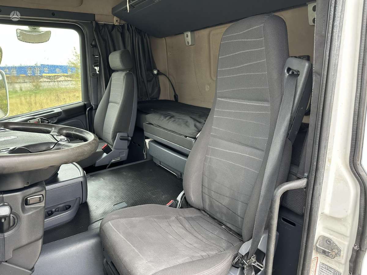 Scania R400, single sleeper