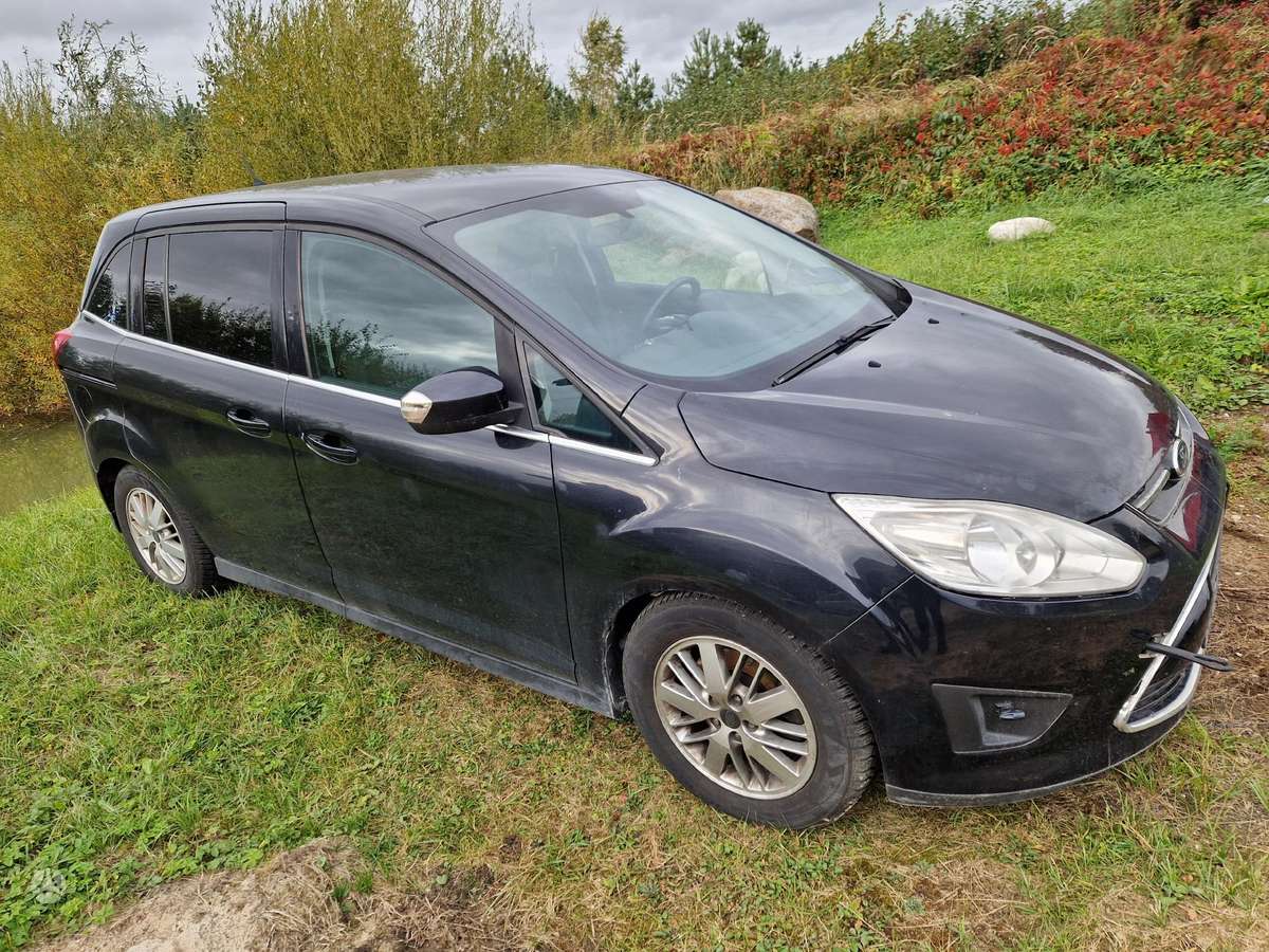 Ford Grand C-MAX rezerves daļās