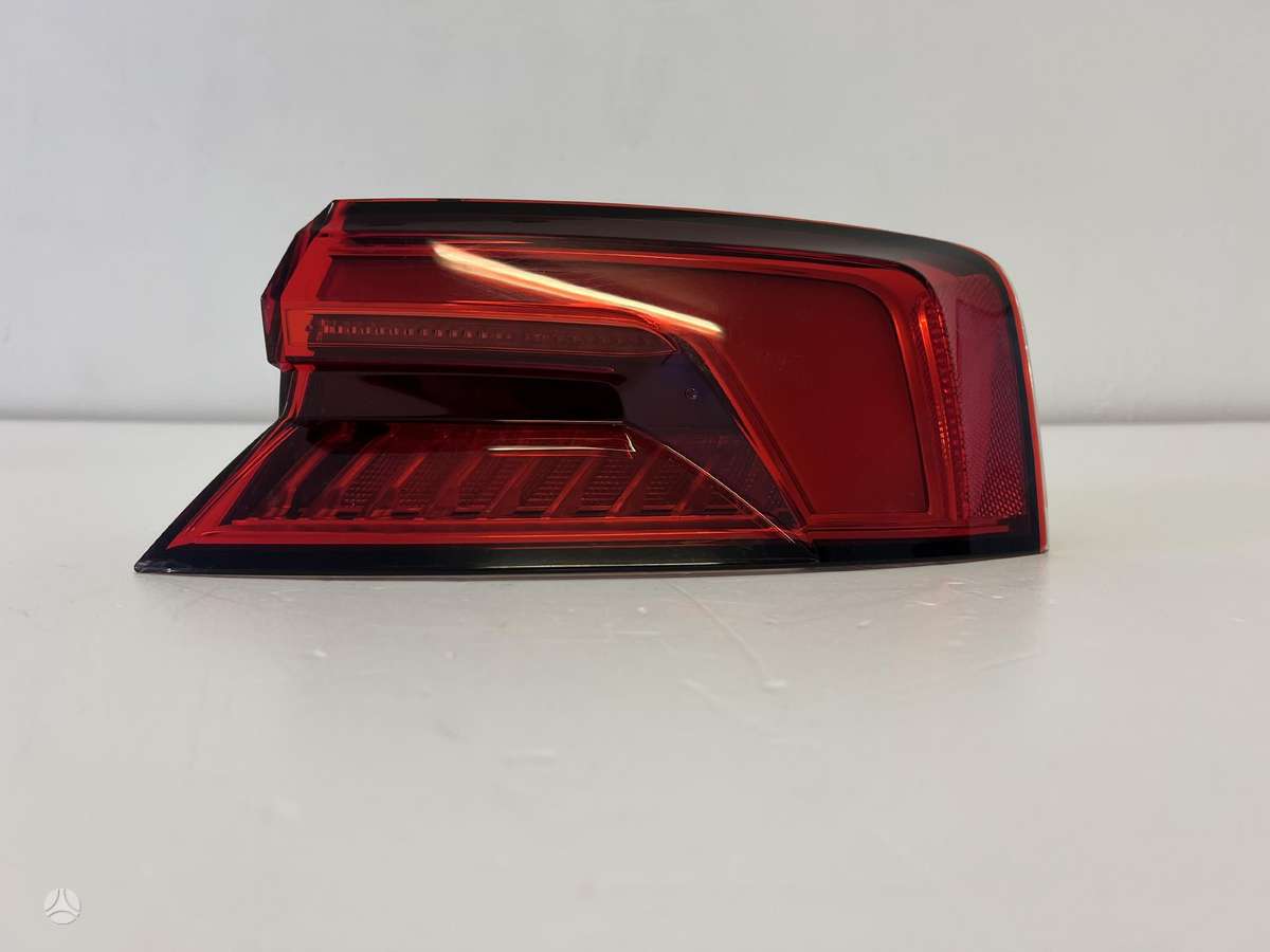 Audi Q5, 8W6945092E, lights