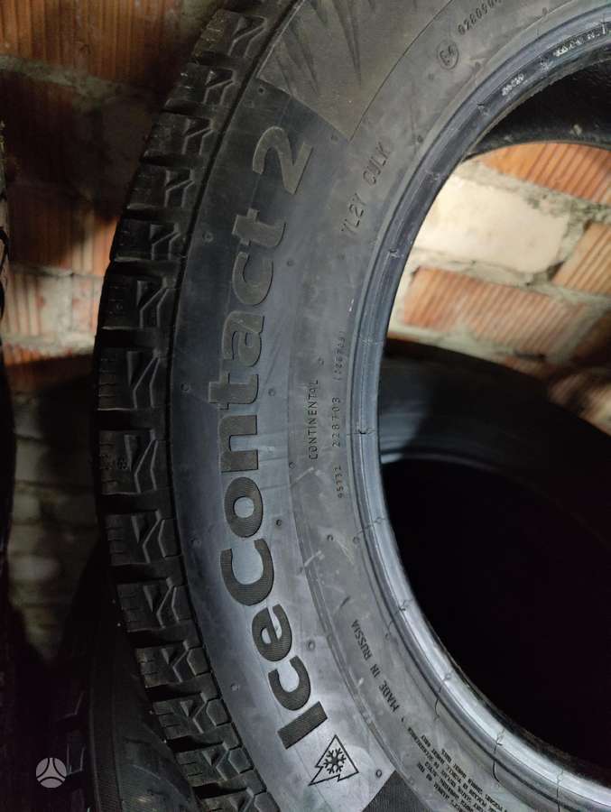 Continental IceXontact 2 suv, winter 225/65 R17