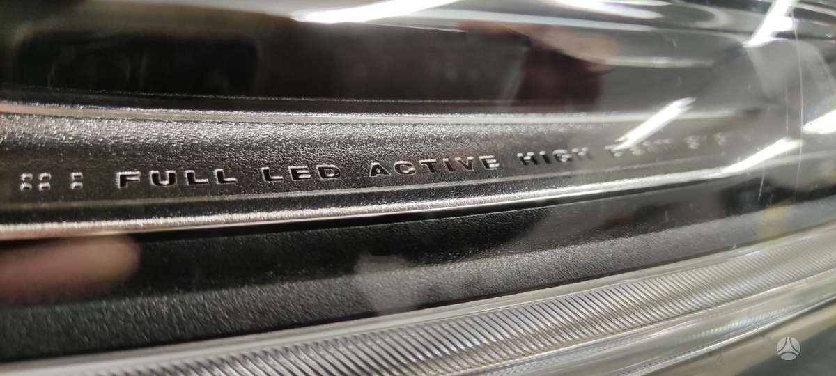 Volvo V60 lights