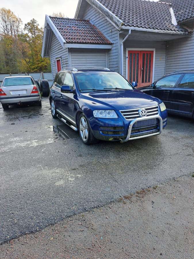Volkswagen Touareg