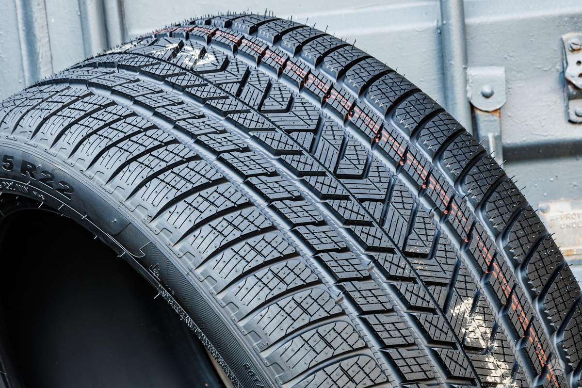 Pirelli Scorpion Winter (BMW), winter 275/40 R22
