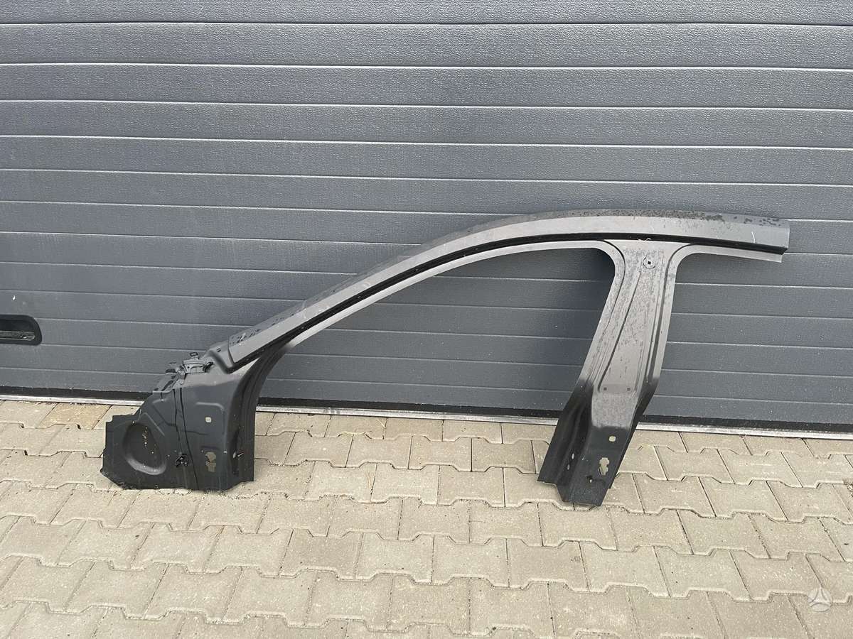 BMW 8 serija kėbulo dalys