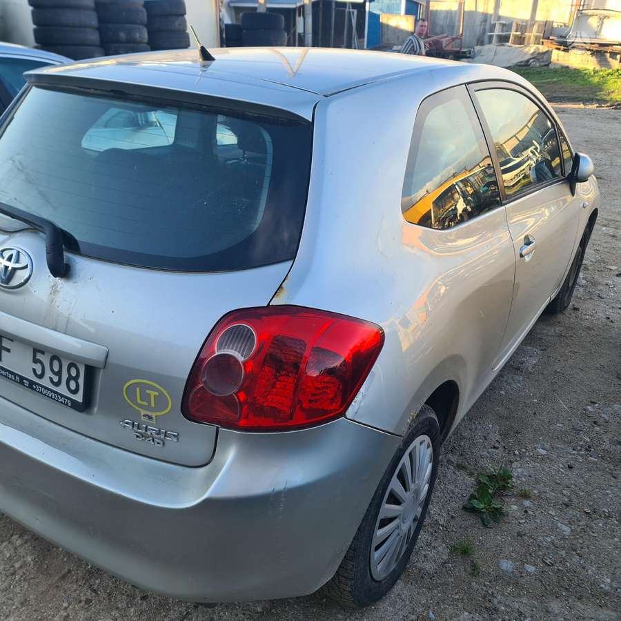 Toyota Auris dalimis. Europa dalimis