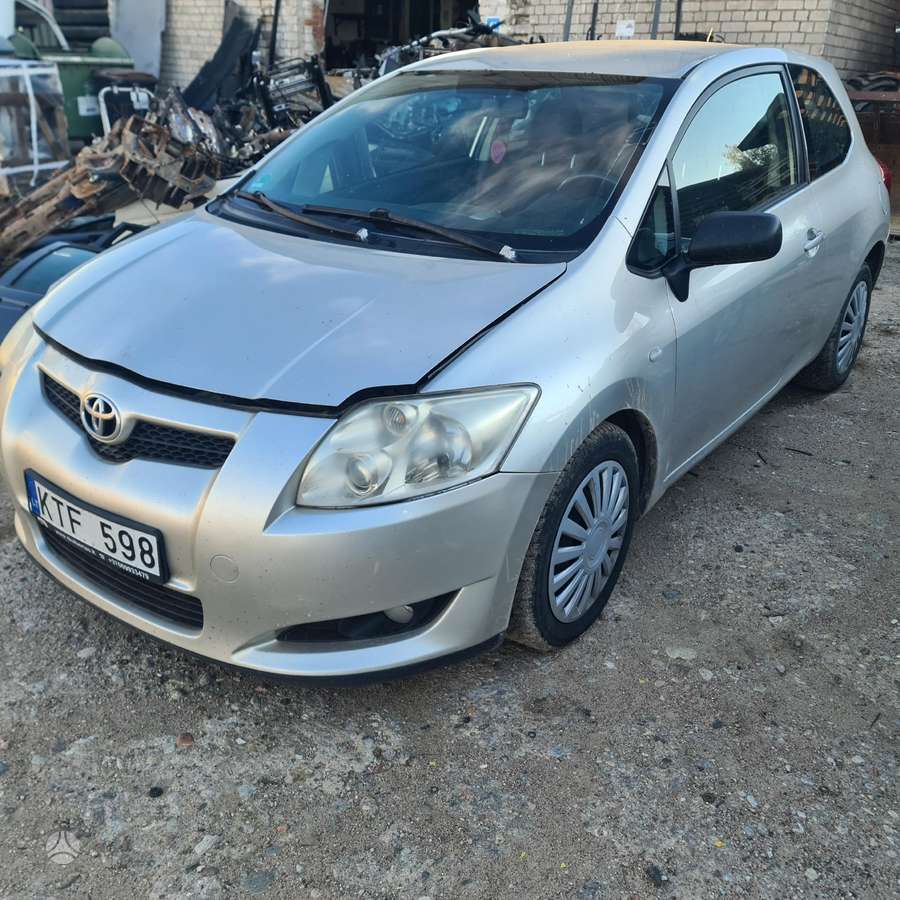 Toyota Auris dalimis. Europa dalimis