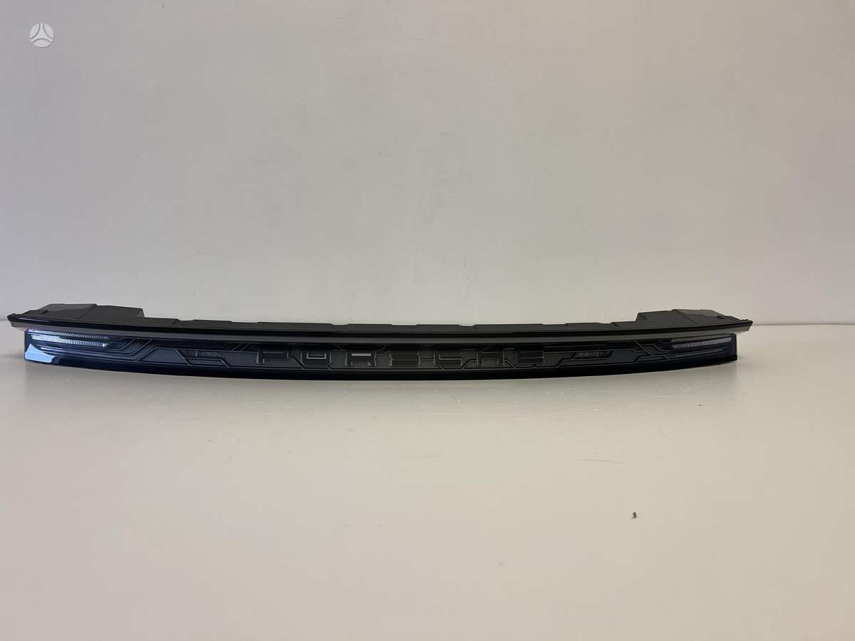 Porsche Taycan, 9JA945082f, lights