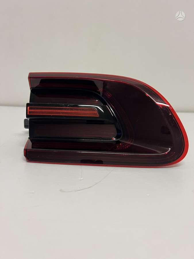 Porsche Macan, 95b945093R, lights