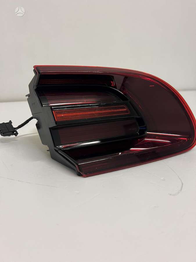 Porsche Macan, 95b945093R, lights