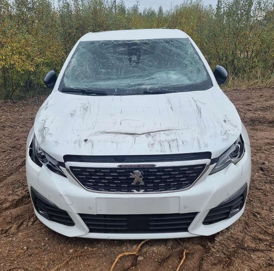Peugeot 308 dalimis. Gt line