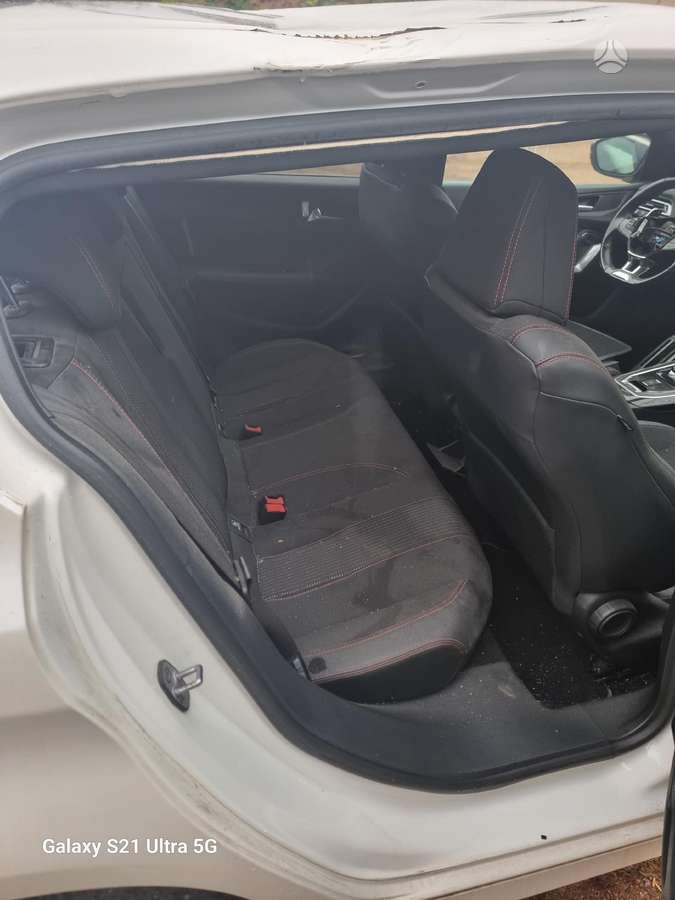 Peugeot 308 dalimis. Gt line