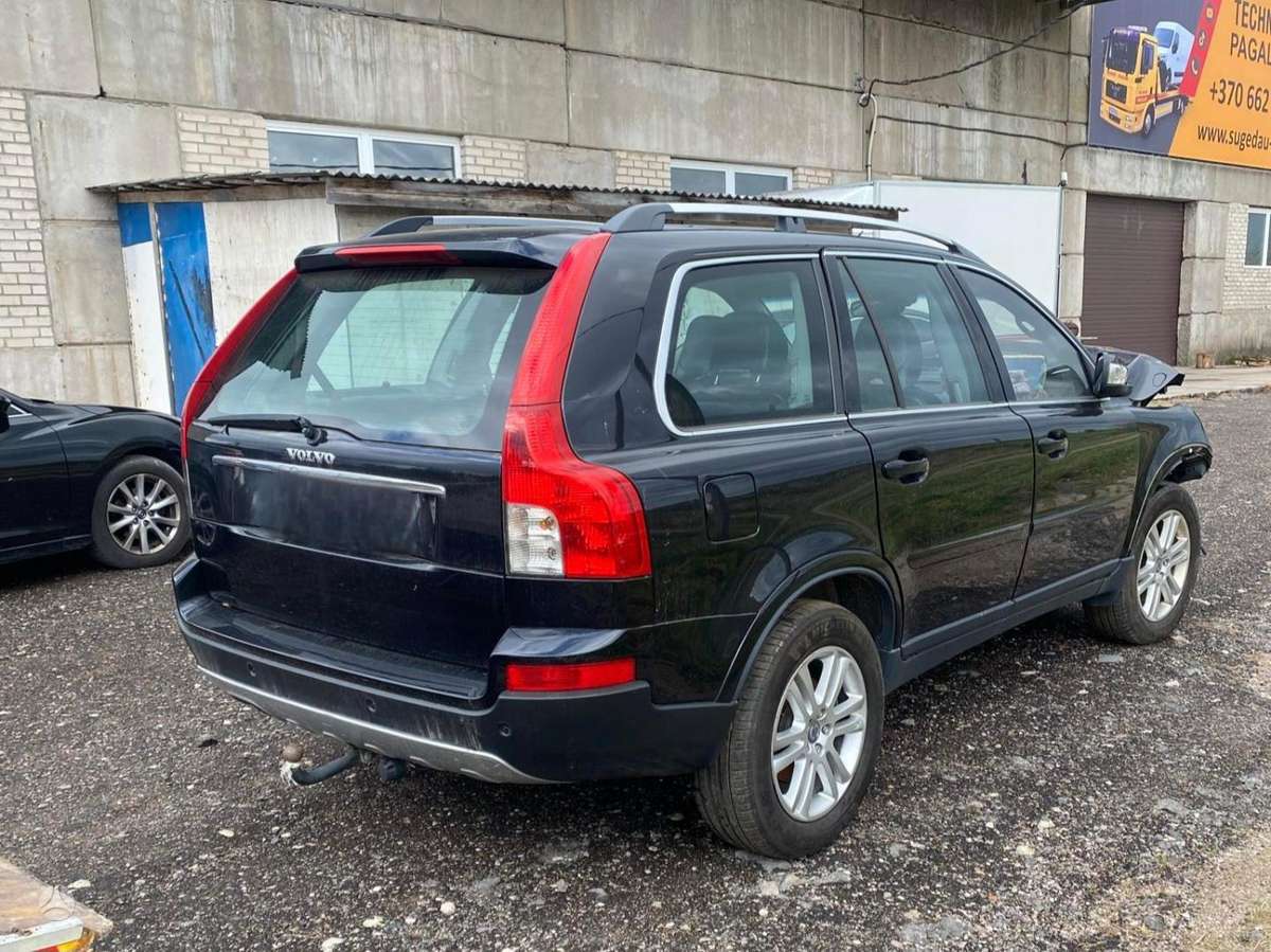 Volvo XC90 dalimis. Europa
