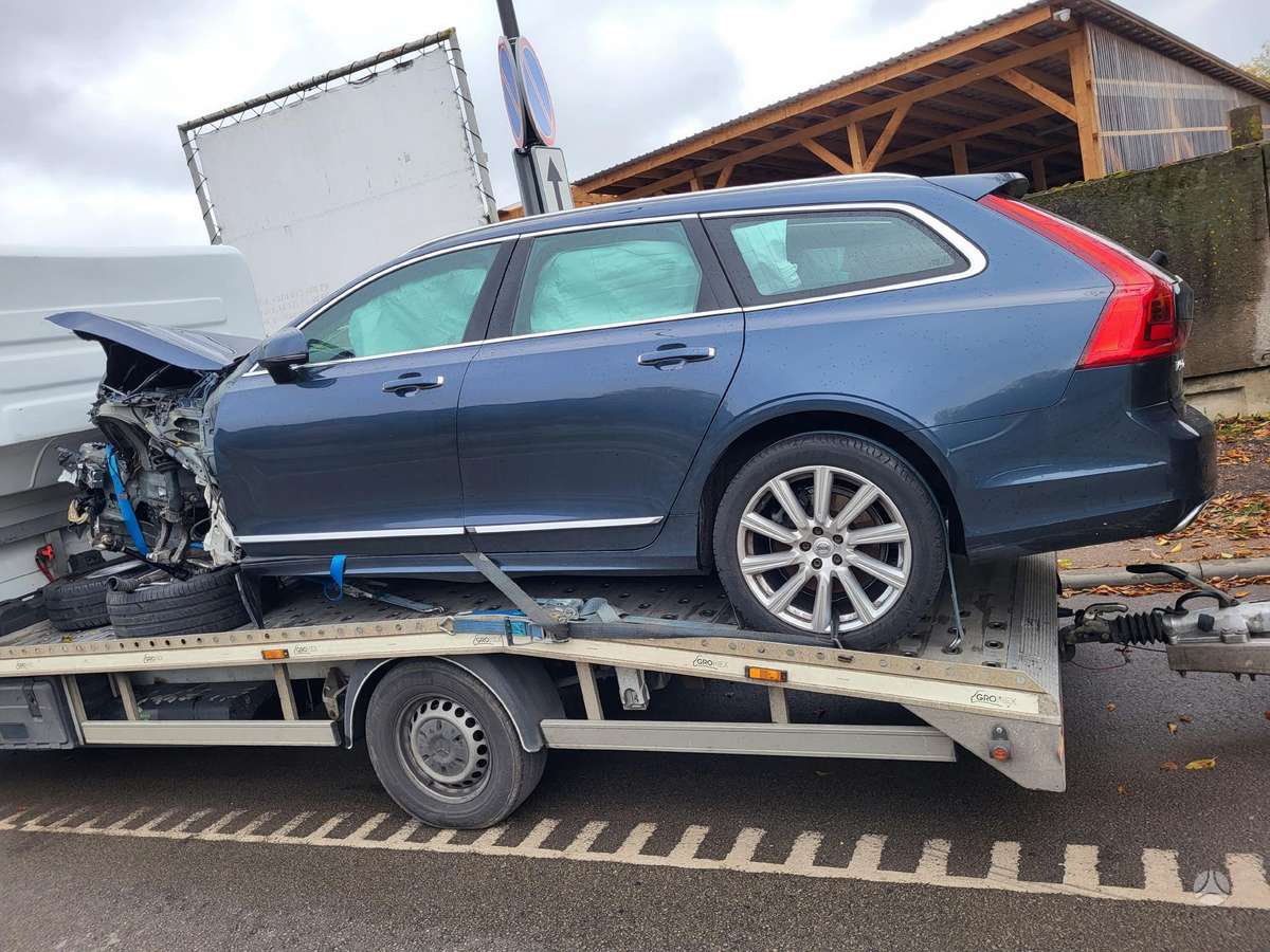 Volvo V90 dalimis