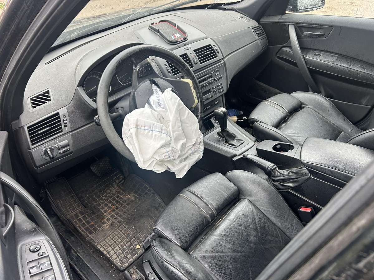 BMW X3 Dalis pristatome
