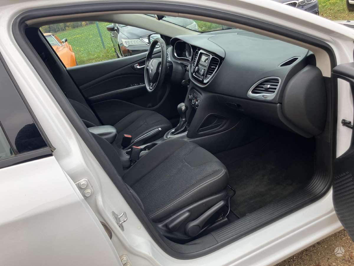 Dodge Dart, 2.4 l., Седан