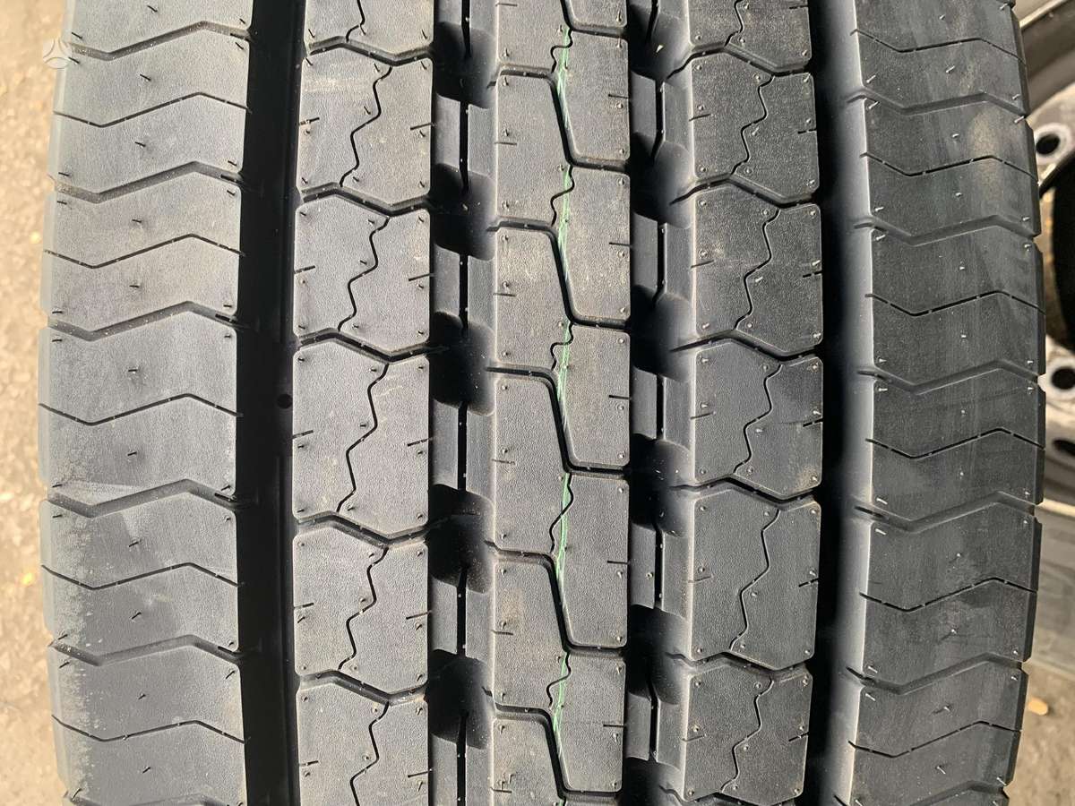 Dunlop SP346, всесезонные 385/65 R22,5