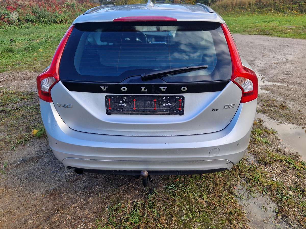 Volvo V60 по частям