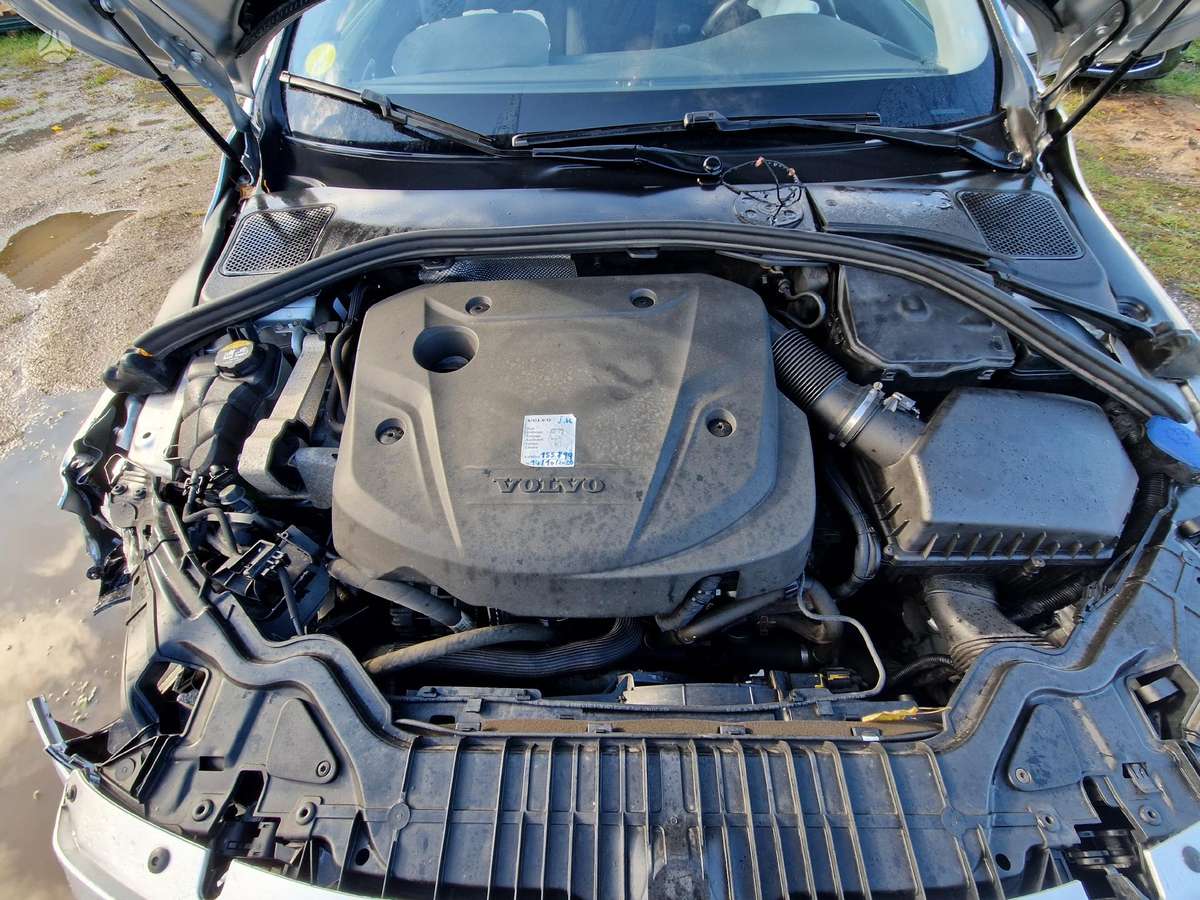 Volvo V60 по частям