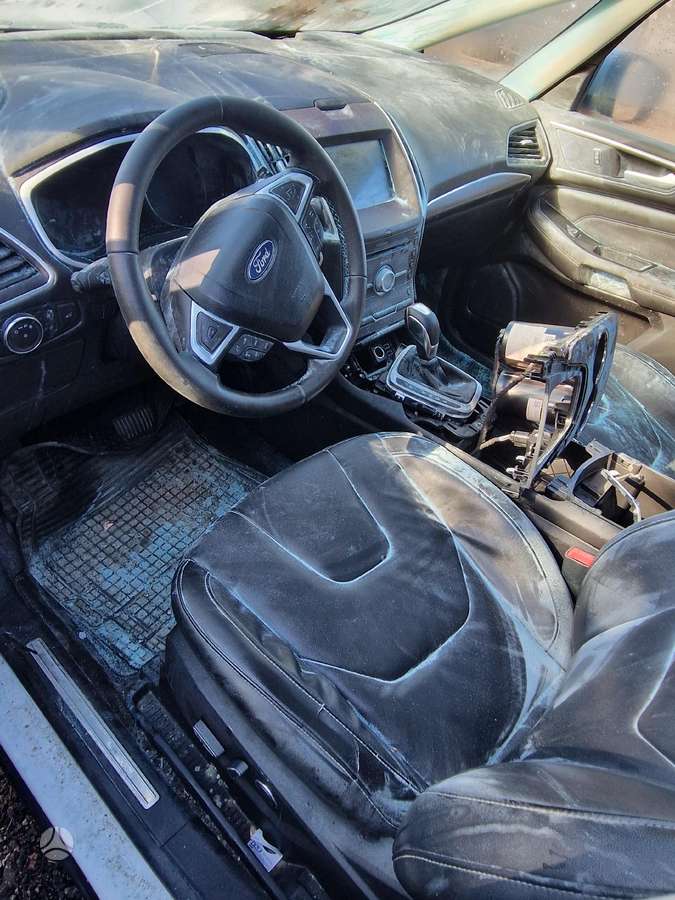 Ford S-MAX по частям