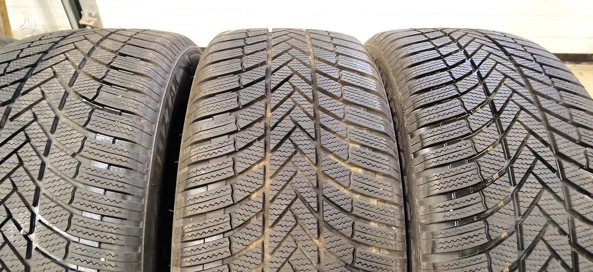 Bridgestone Blizak LM 005, winter 255/50 R19