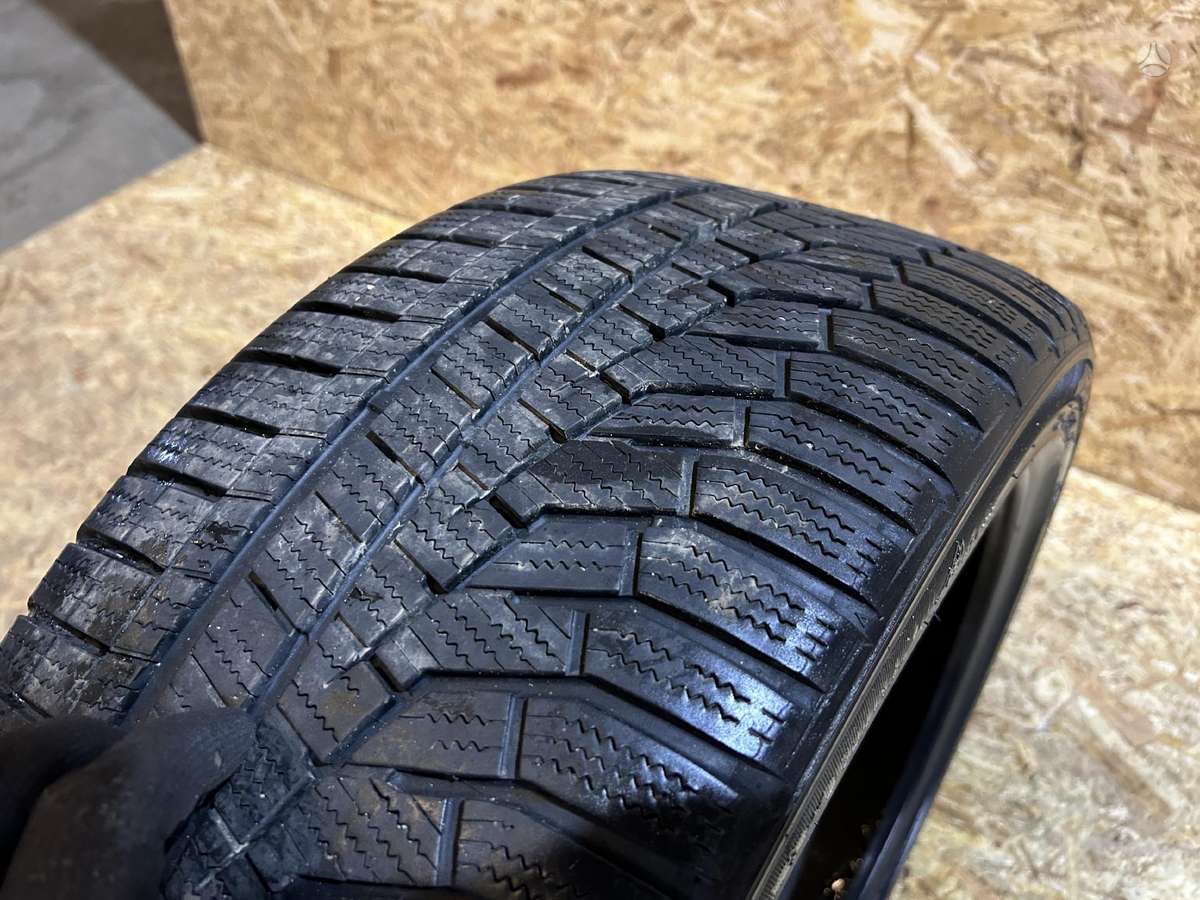 Hankook WINTER I CEPT EVO2, winter 235/40 R19