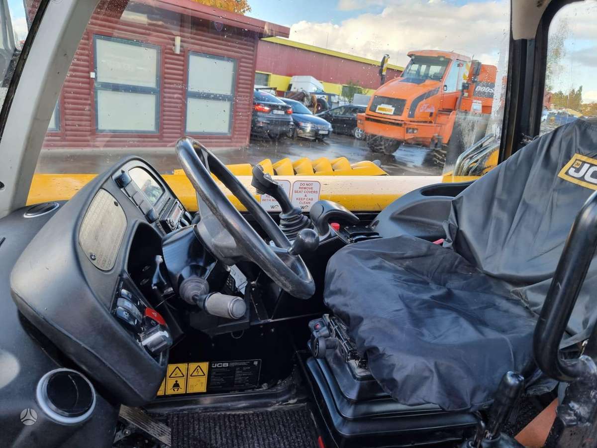 JCB 550-80, telescopic handler