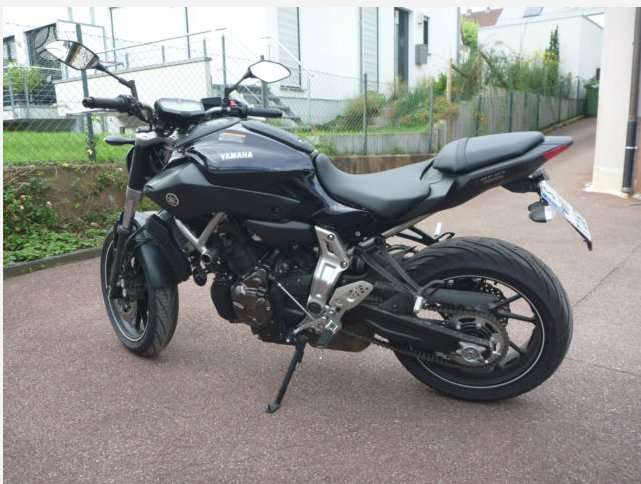 Yamaha MT, street / classic