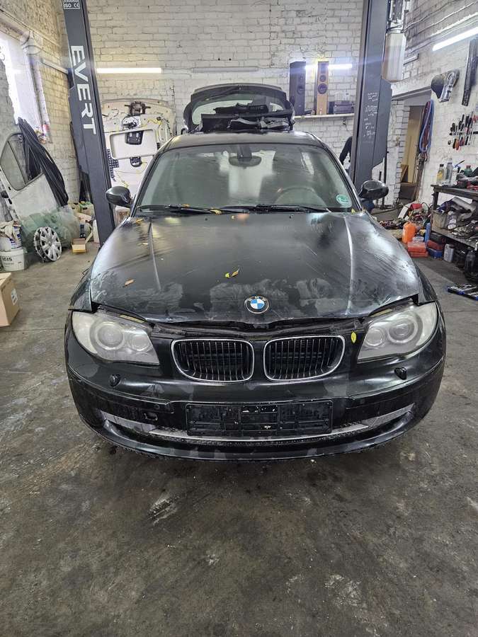 BMW 120