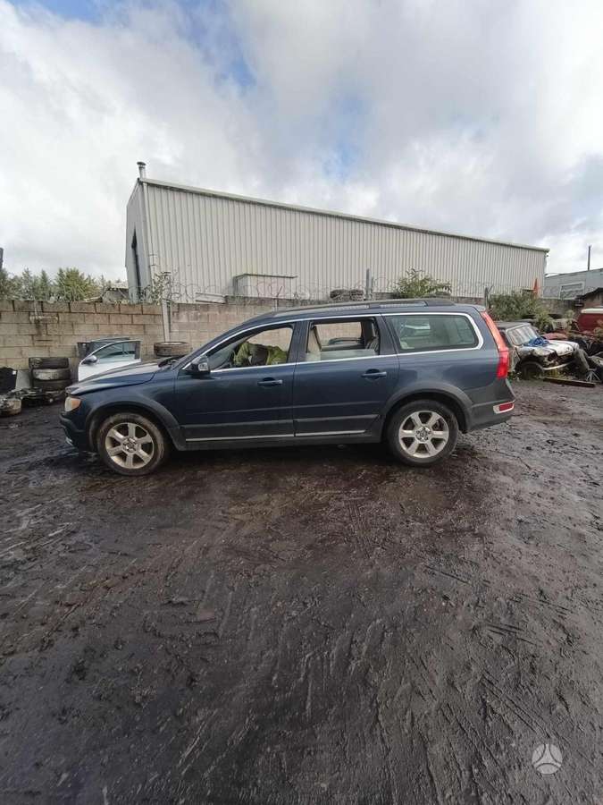 Volvo XC70 по частям