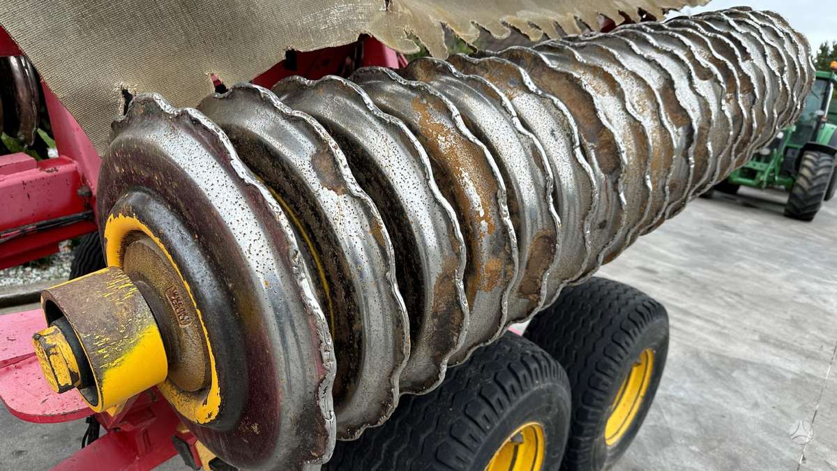 Vaderstad Carrier 650, žemės dirbimo / ruošimo technika