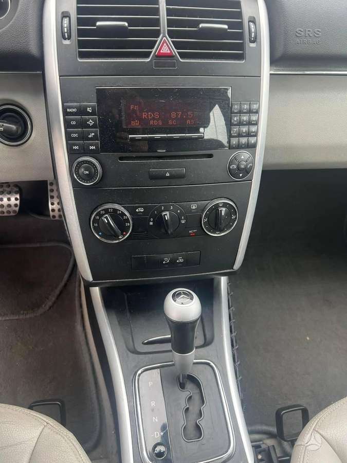 Mercedes-Benz B180 по частям