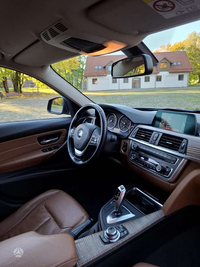 BMW 318, 2.0 l., Седан