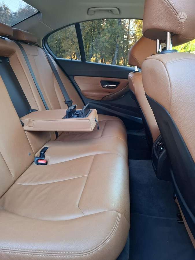 BMW 318, 2.0 l., Седан