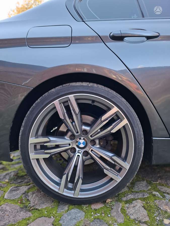 BMW 318, 2.0 l., Седан