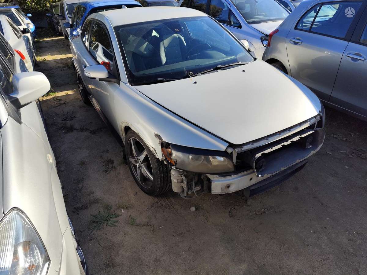 Volvo C30 по частям
